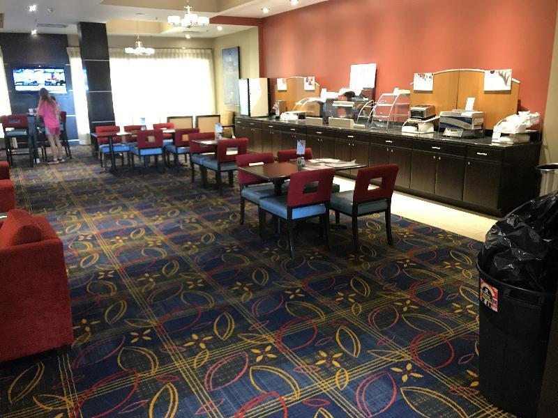 Holiday Inn Express And Suites Columbia University Area By Ihg Eksteriør bilde